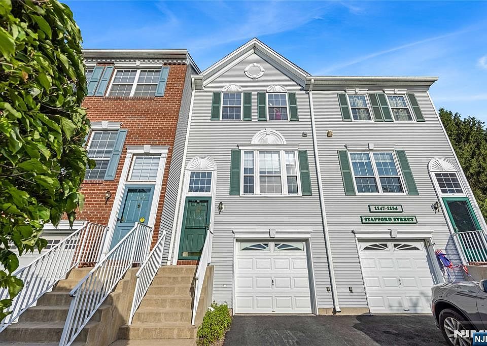 1st image of 1148 Stafford Street