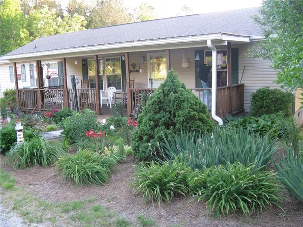 718 Mill Creek Rd, Iva, SC 29655