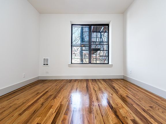 4th image of 1225 Atlantic Ave