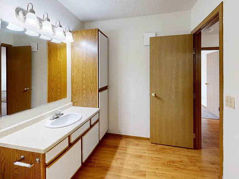 Archway Apartments — Photo 3