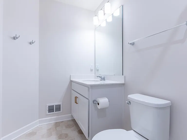Upper Level Bathroom