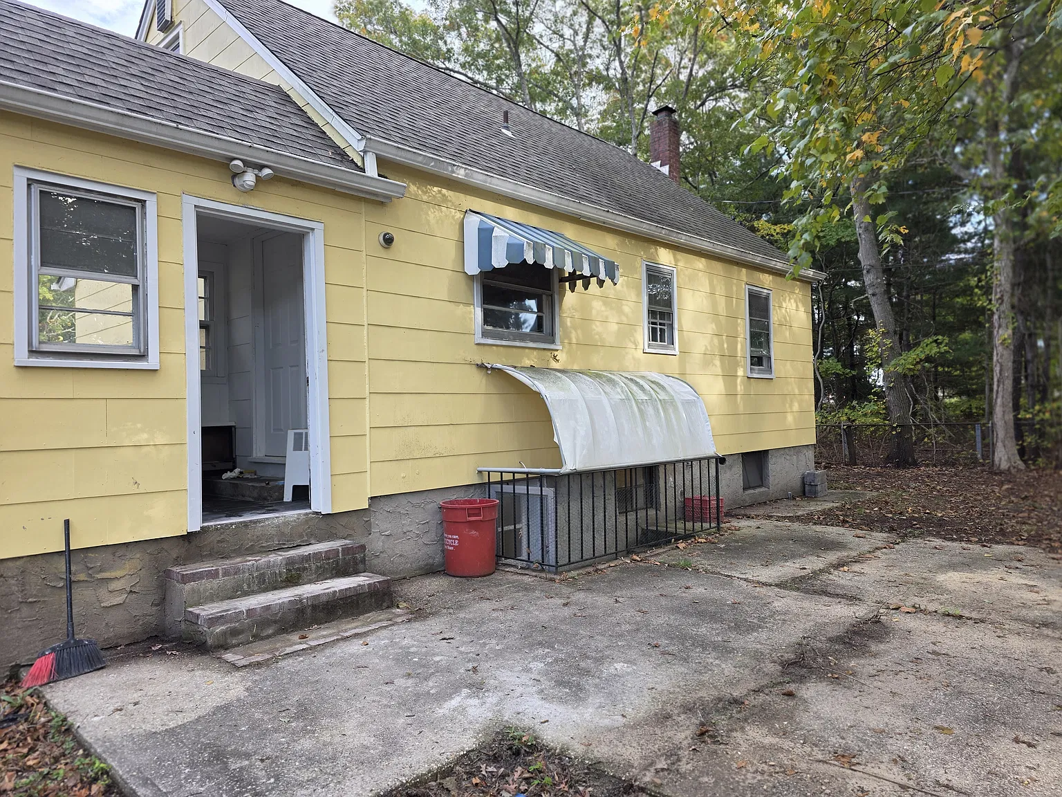 William Floyd Pkwy, Shirley — Photo 3