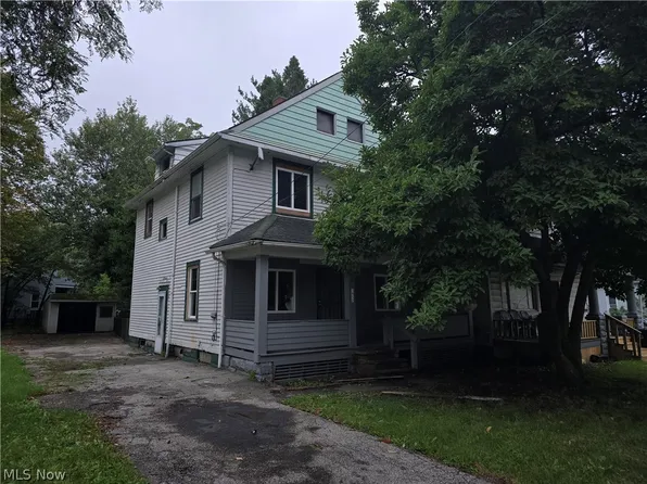 3952 E 74th St, Cleveland, OH 44105