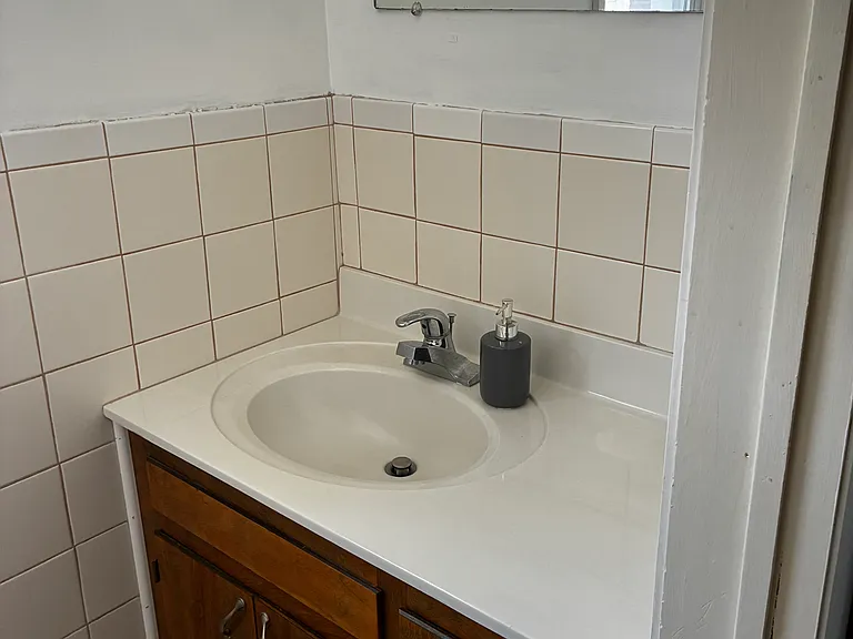 517 Marsh Ave — Photo 9