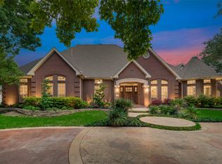 3551 Golfing Green Dr, Farmers Branch, TX 75234