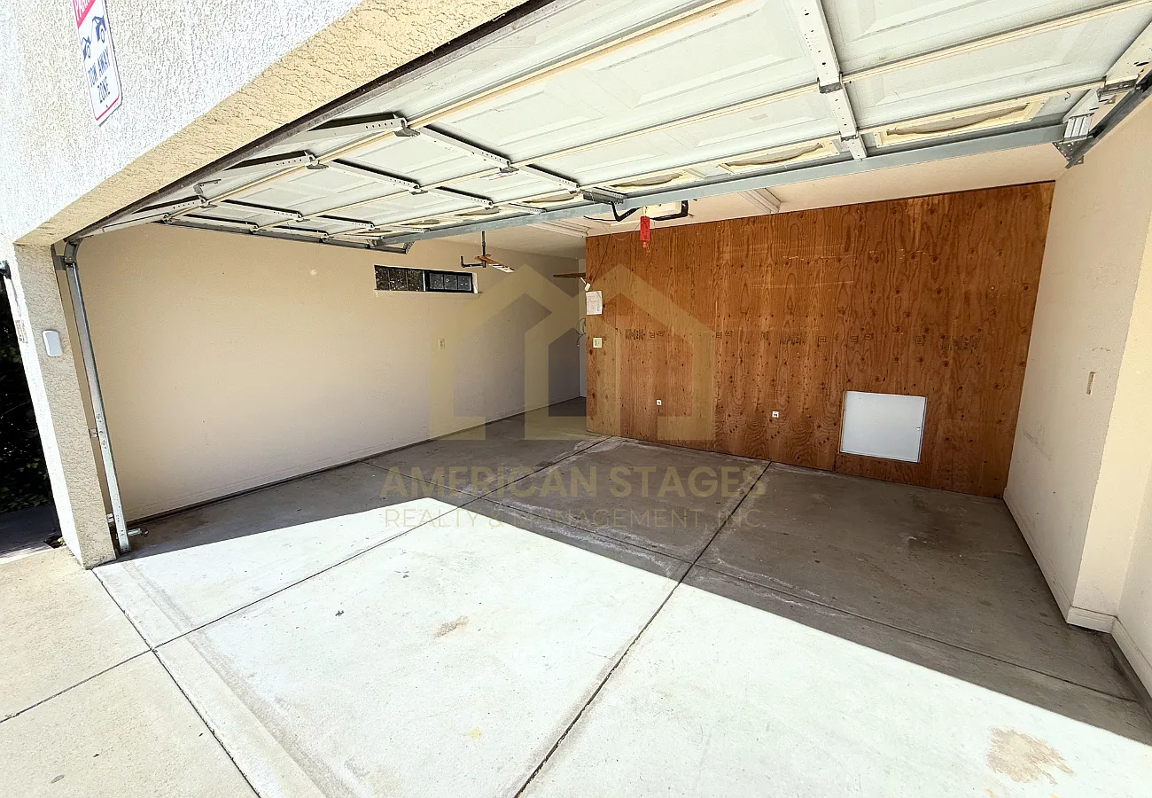 121 North N Street - Garag... — Photo 3