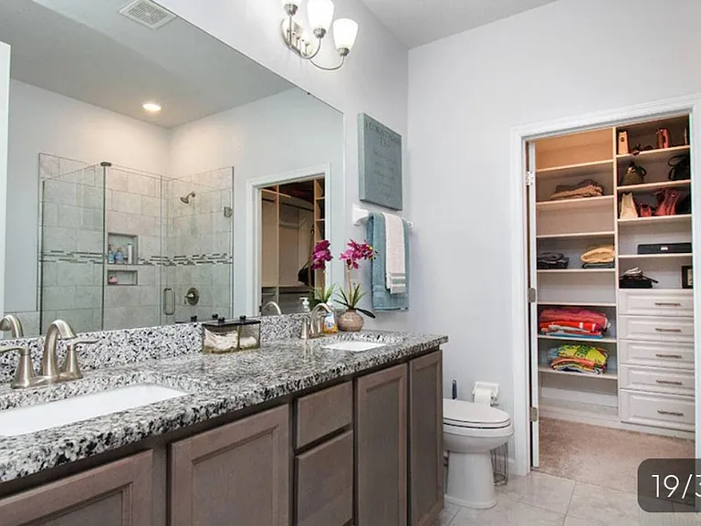 996 Corbin Cir SW — Photo 4