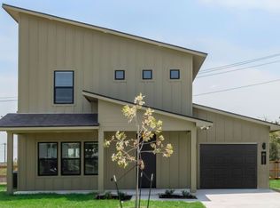 3001 Alpha Wolf Ct, College Station, TX 77845