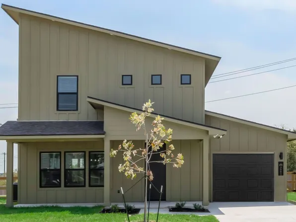 3001 Alpha Wolf Ct, College Station, TX 77845