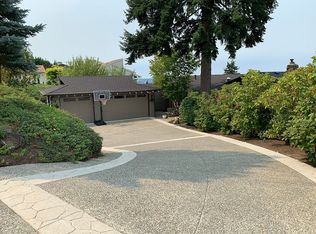 4615 Somerset Pl SE, Bellevue, WA 98006