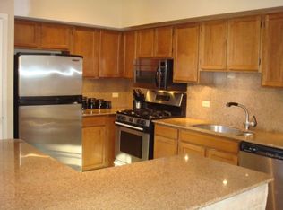 1191 Regency Dr, Schaumburg, IL 60193