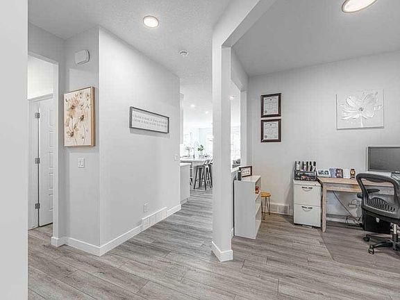 4th image of 178 E Creekstone Path SW