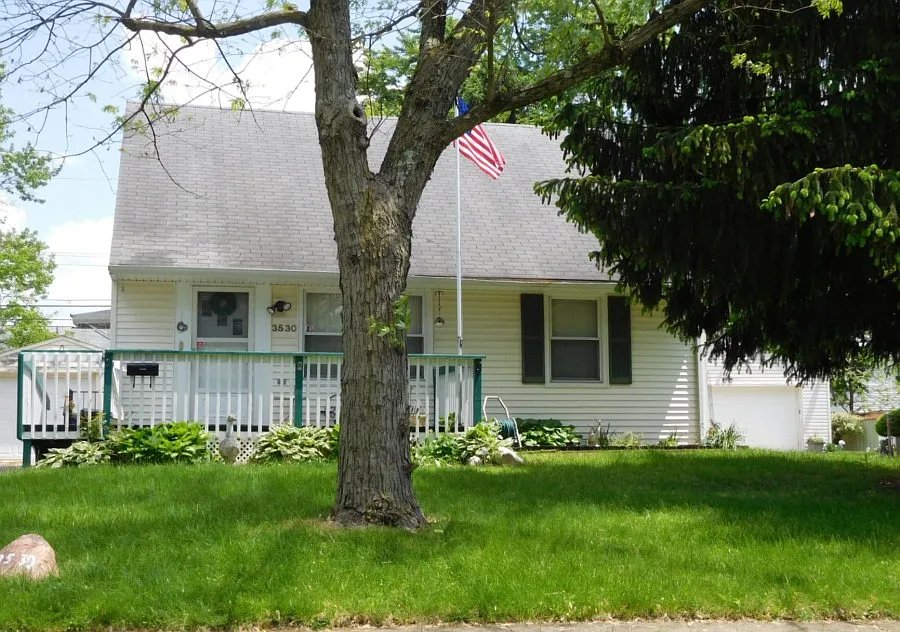 3530 Kenlawn St photo 1