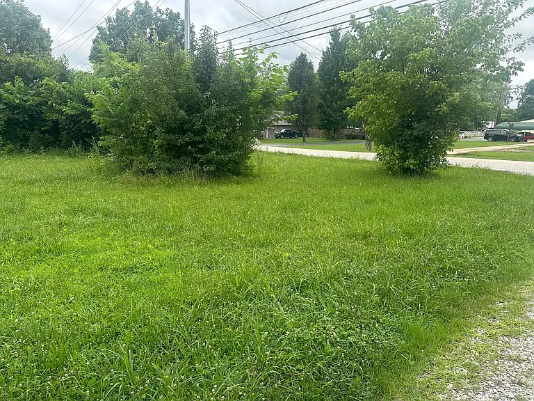 8104 Igou Gap Rd — Photo 14