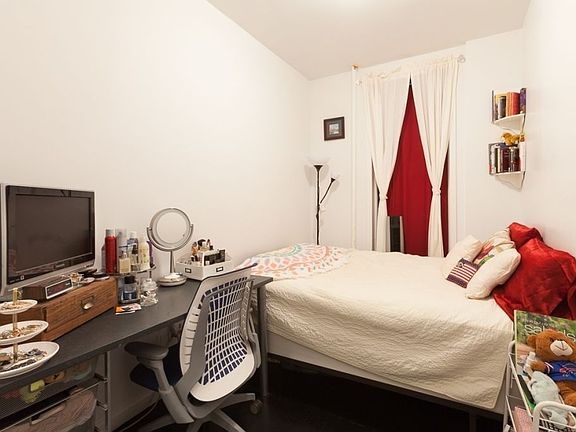 4th image of 55 Clifton Pl APT 1