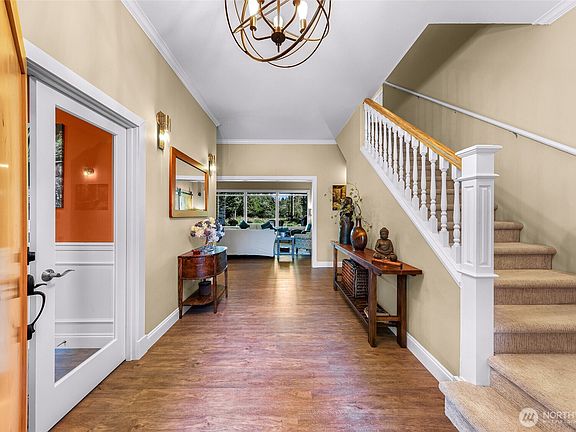 5th image of 8818 Goldeneye Lane