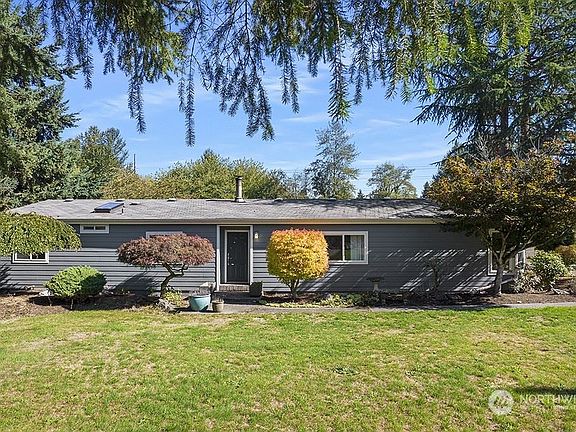 5th image of 4315 79th St E