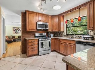 8802 SW 17th Ave, Gainesville, FL 32607