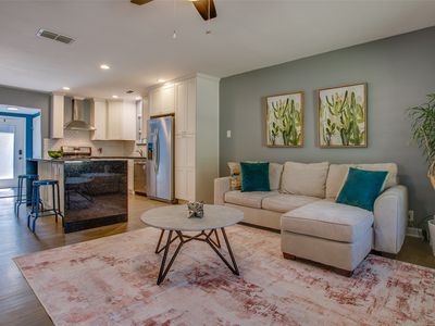 930 Burlington Blvd, Dallas, TX, 75208