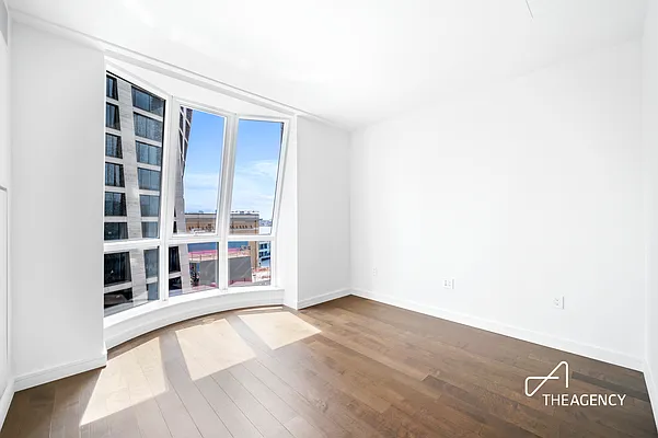 Rented by The Agency | media 12