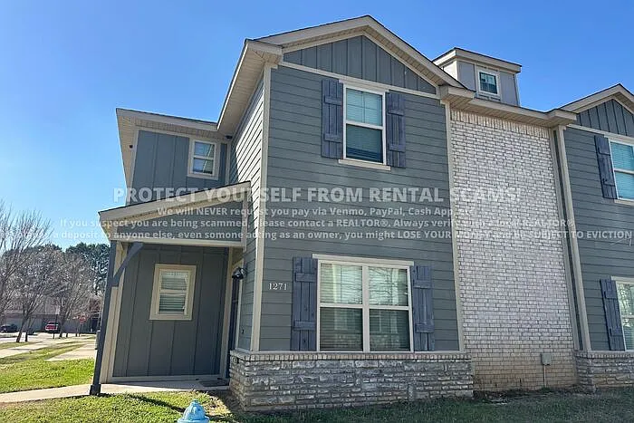 1271 N Corsica Dr — Photo 1