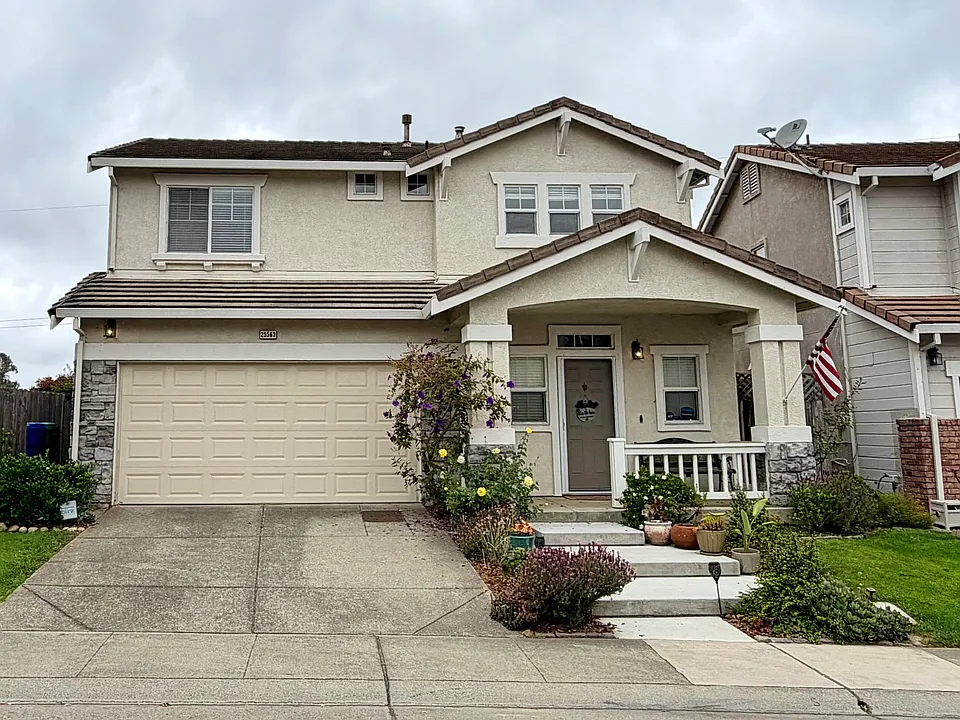 25563 Foggy Glen Dr