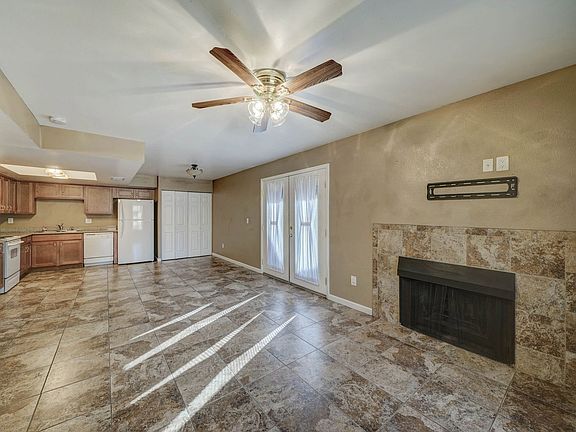 5th image of 3301 W Loma Ln Unit 1
