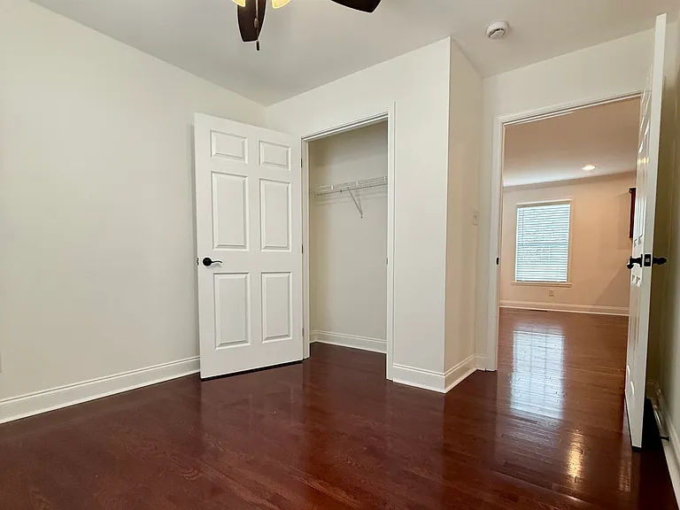 2312 Lawson Ave — Photo 11