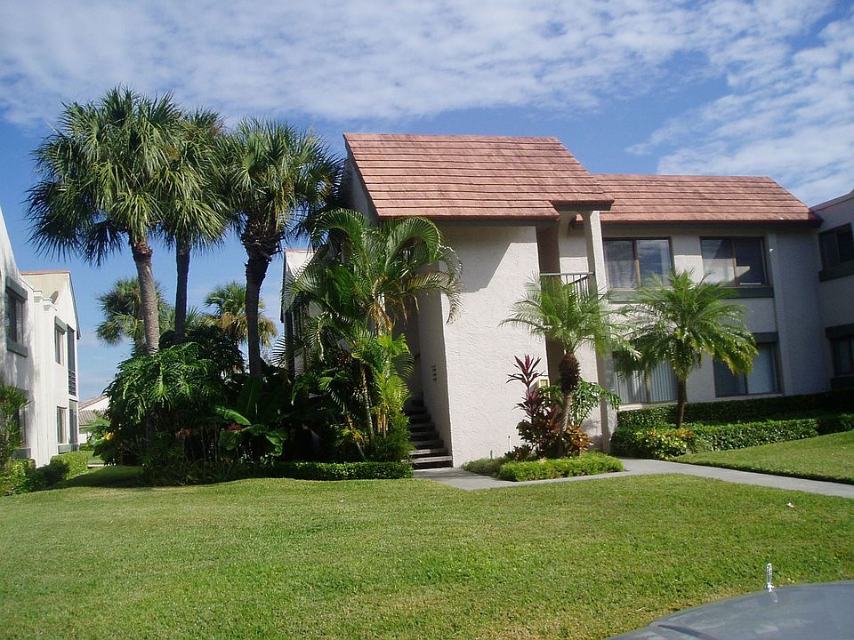 1st image of 5645 Fairway Park Dr APT 201