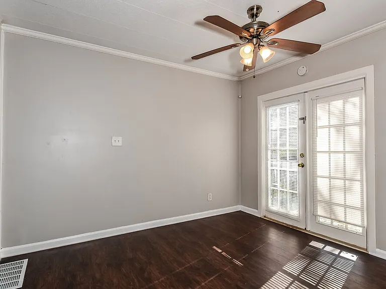 1165 Wisteria Dr SW — Photo 9