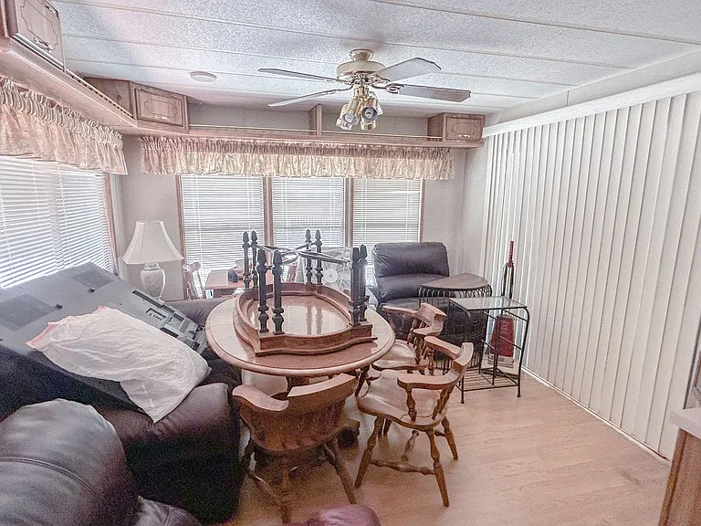 1389 Sierra Dr — Photo 13
