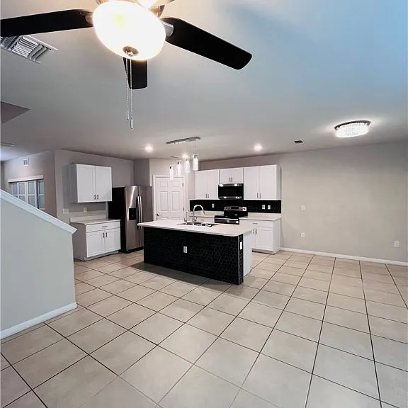 10601 Crossback Ln — Photo 21