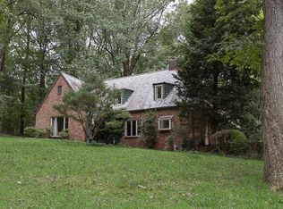 3656 Military Rd, Arlington, VA 22207