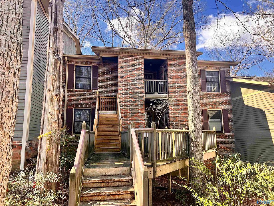 1st image of 2032 Woodlawn Dr SW