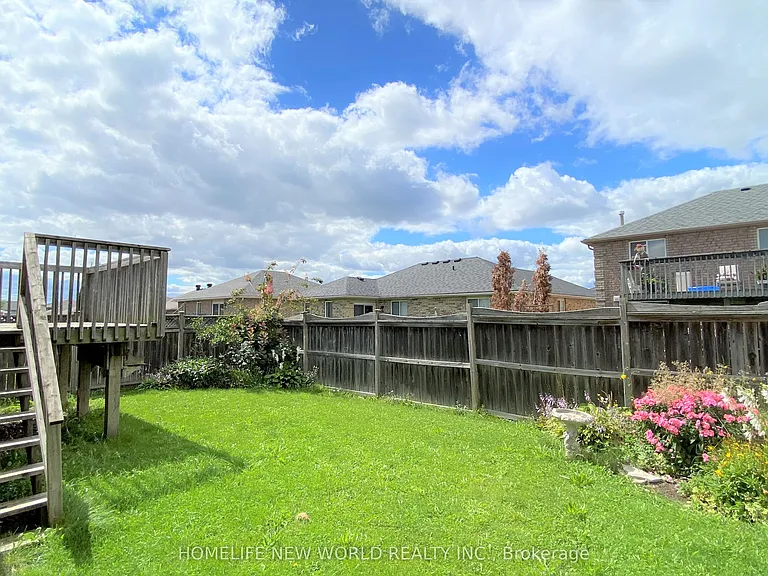18 Ambler Bay — Photo 17