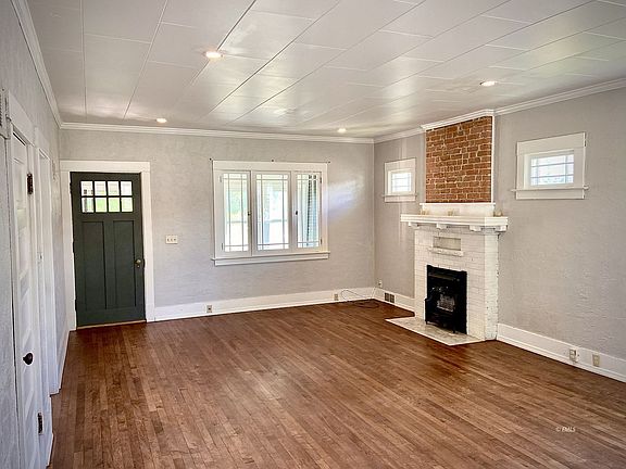 5th image of 707 S Center Ave