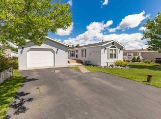 21 Magnolia Dr, Duluth, MN 55810