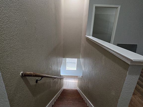 5th image of 3212 Kennedy Dr