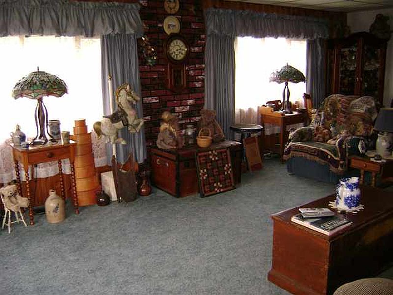 5th image of 112 SHELDON Road
