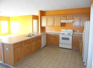 221 Amesbury Ln, Kissimmee, FL 34758
