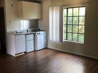 17831 Lassen St #302, Northridge, CA 91325
