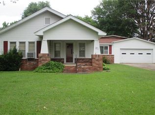 816 S Roseville St, Paris, AR 72855