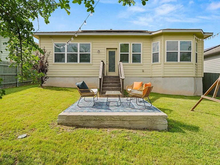 9909 Dalliance Ln — Photo 31