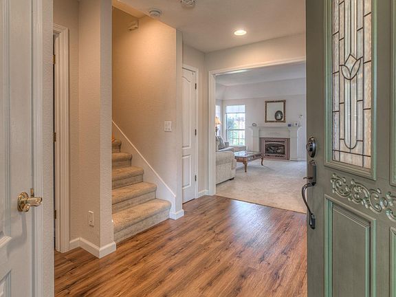 3rd image of 629 James Dr