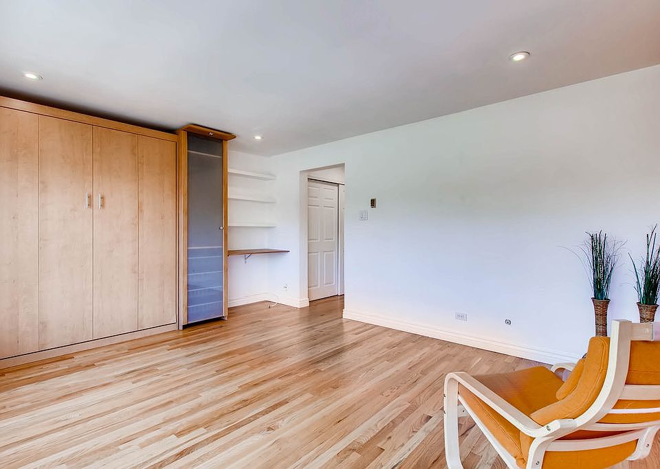 1st image of 1390 N Emerson #303