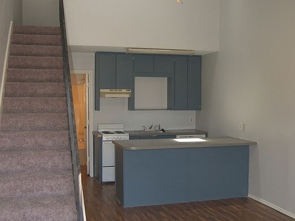 2nd image of 520 Bond St APT 12