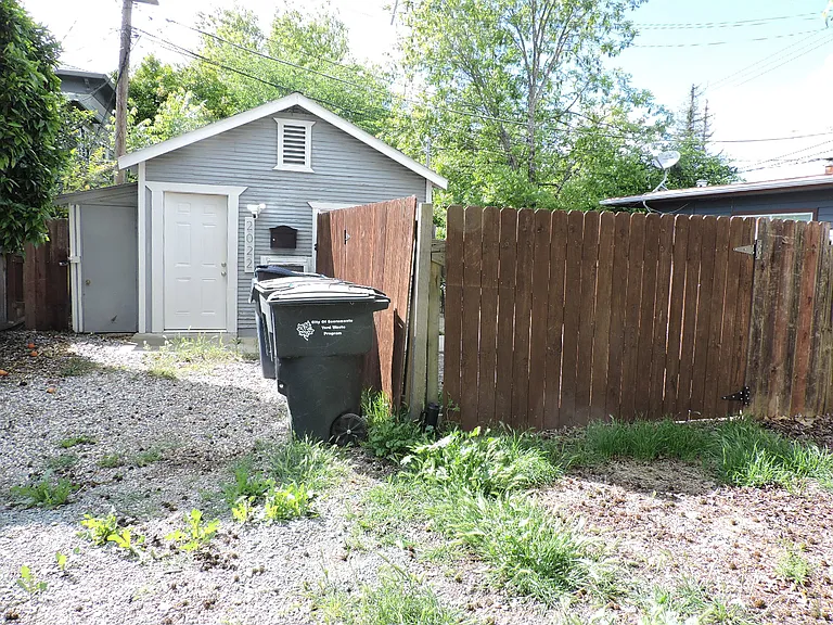 2022 Alhambra Blvd — Photo 8