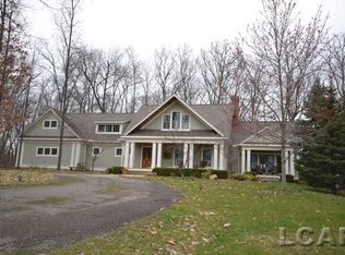 3120 Windmill Dr, Adrian, MI 49221