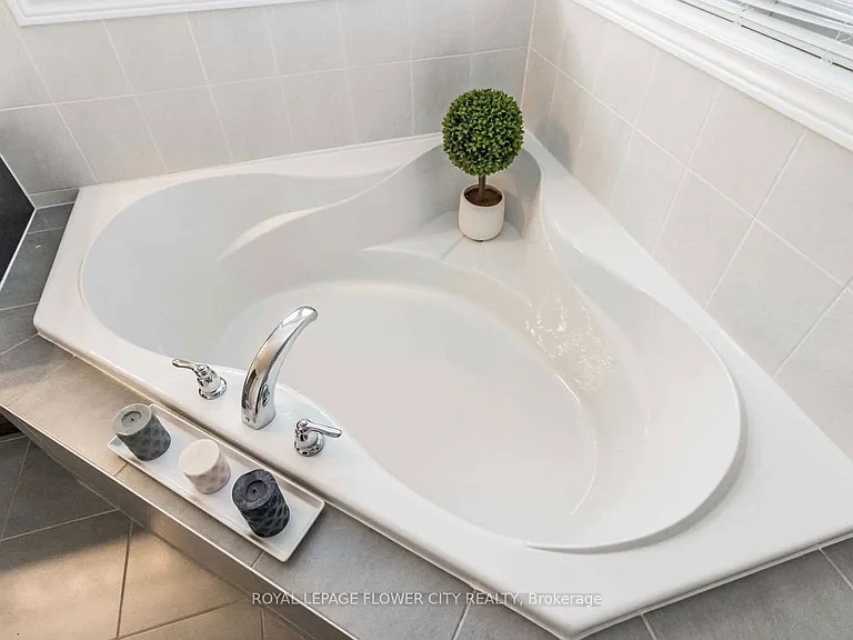 5 Zephyr Rd — Photo 12