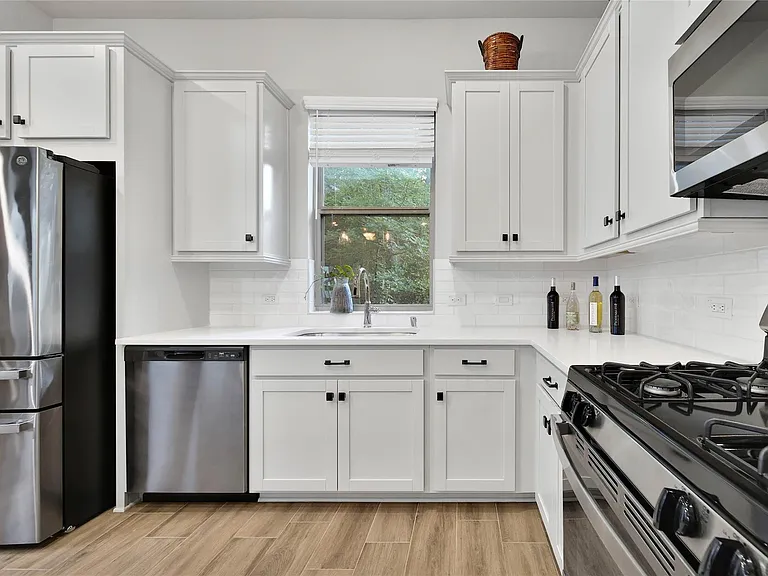 104 Red Cascade Ct — Photo 7